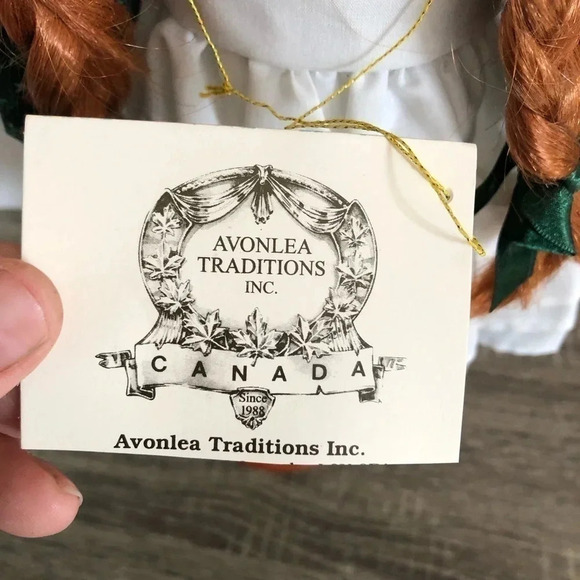 Vtg Anne of Green Gables Porcelain Doll - Picture 10 of 11